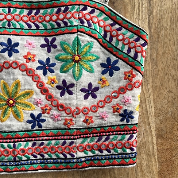 Alice + Olivia Esme Cropped Embroidered Top Size 2 - Picture 6 of 14